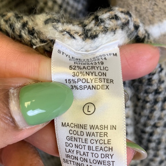 Cyrus Beige and Black Knit Cardigan - Picture 3 of 5